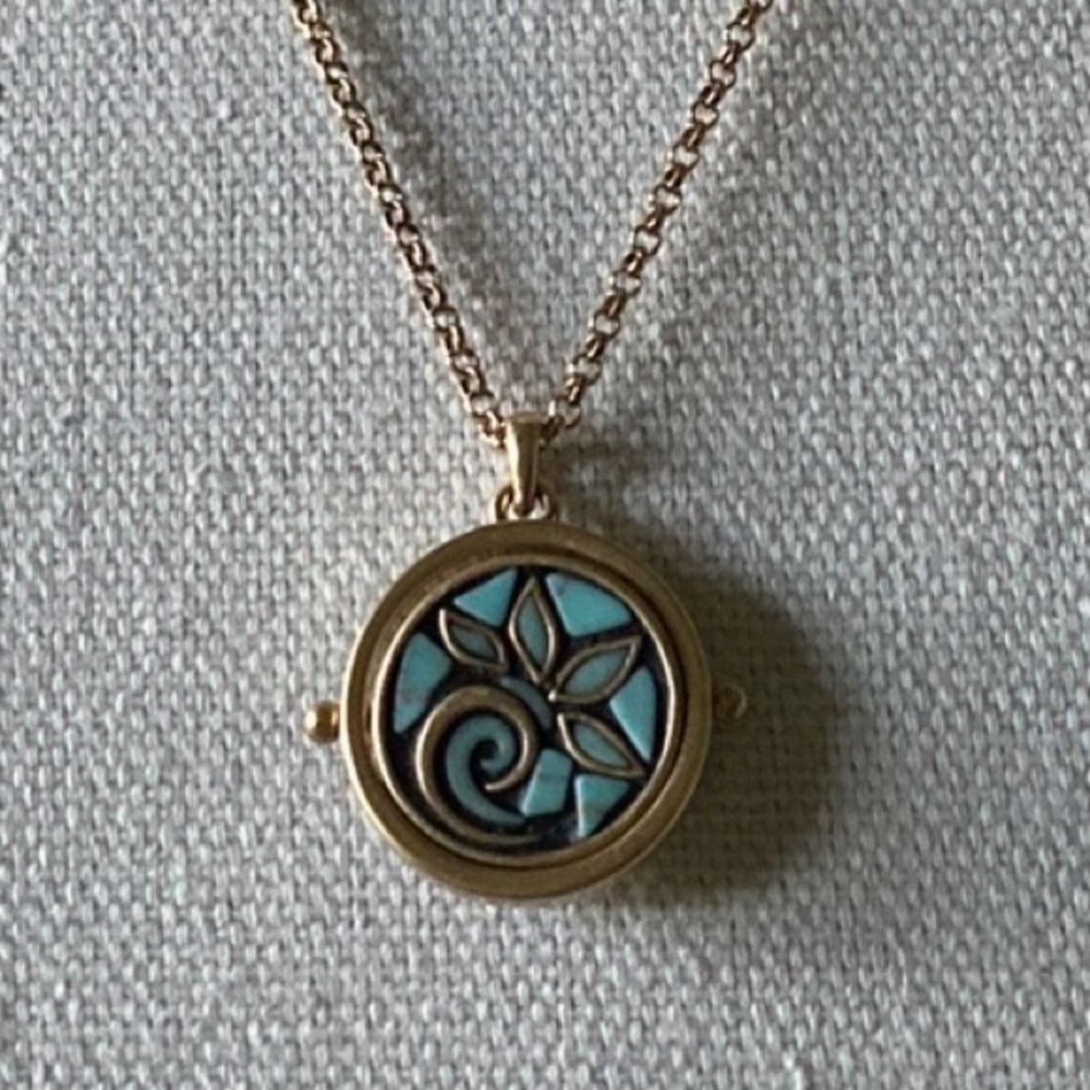 Lucky Brand Turquoise and Antique Gold Tone Necklace    Reversible    10” Chain